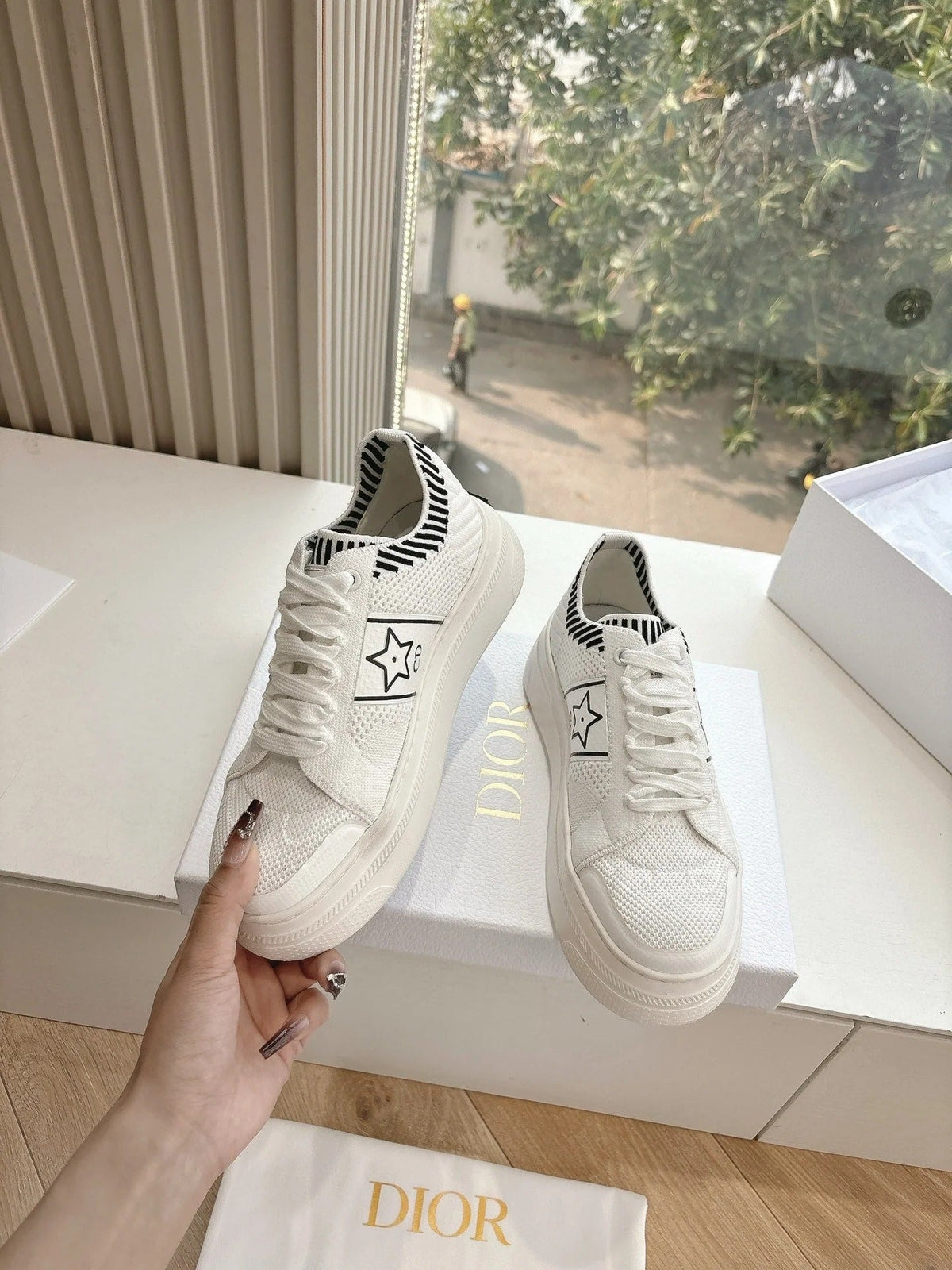 CD 26s Sneaker 45 White Canvas Cowhide 648334