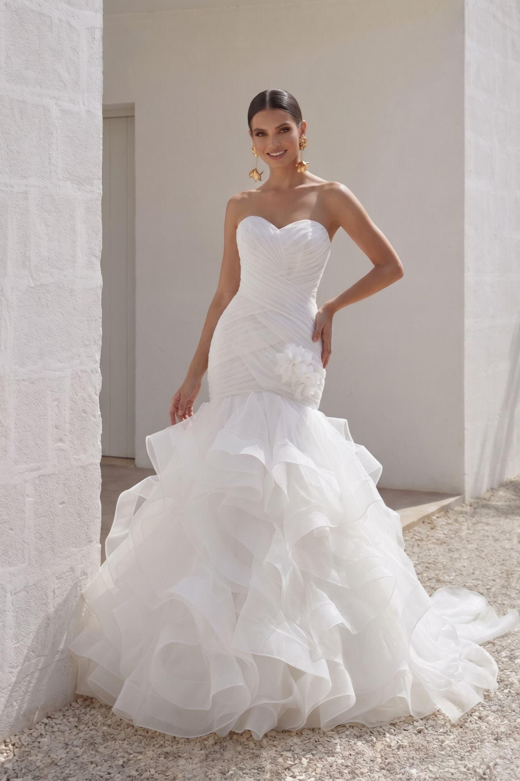Trumpet-Mermaid Court Train Organza Wedding Dress LD3817