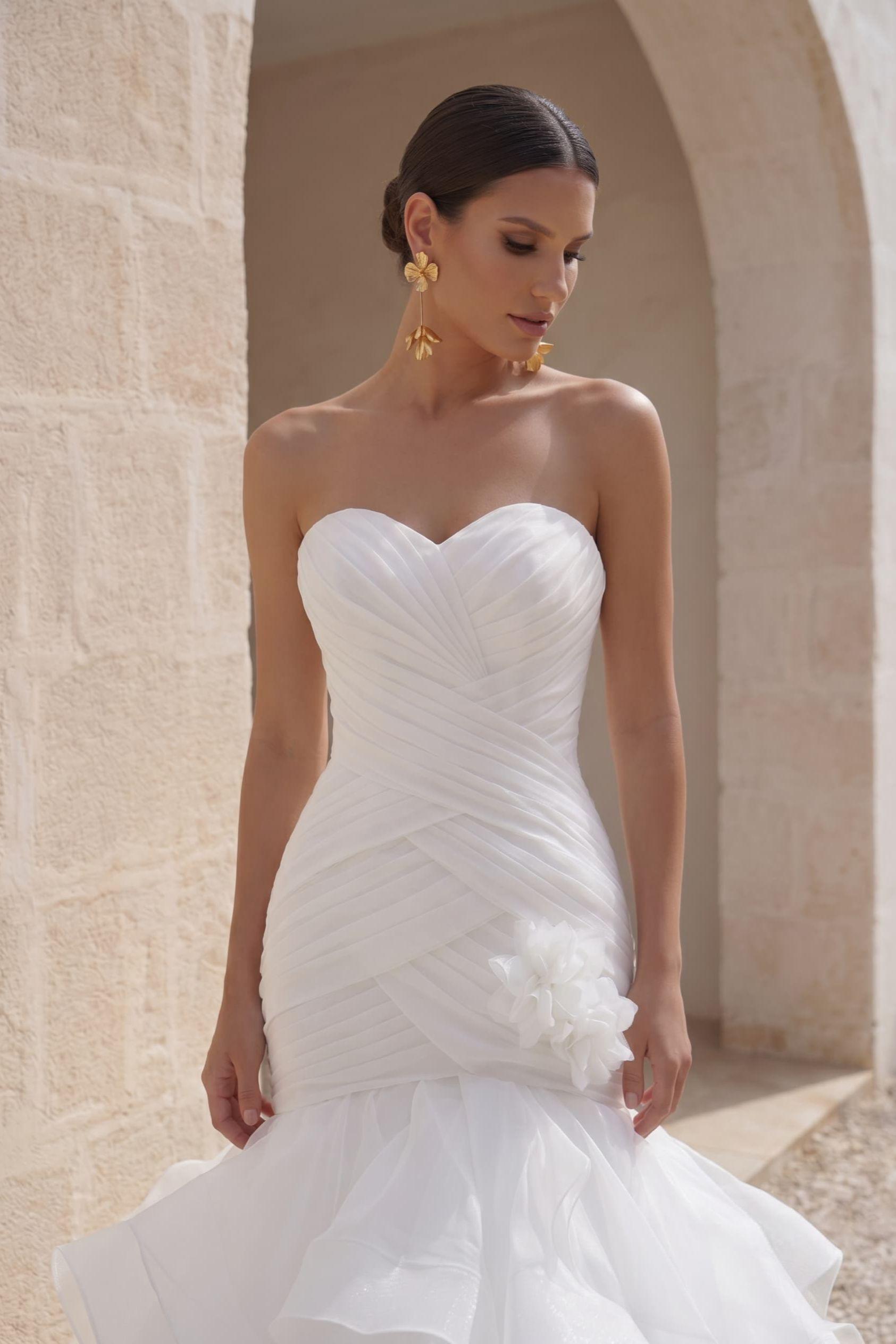 Trumpet-Mermaid Court Train Organza Wedding Dress LD3817