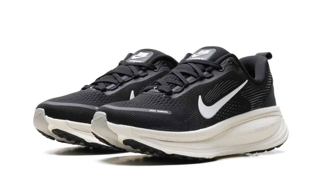 Vomero 18 WMNS Black Summit White HM6804 005