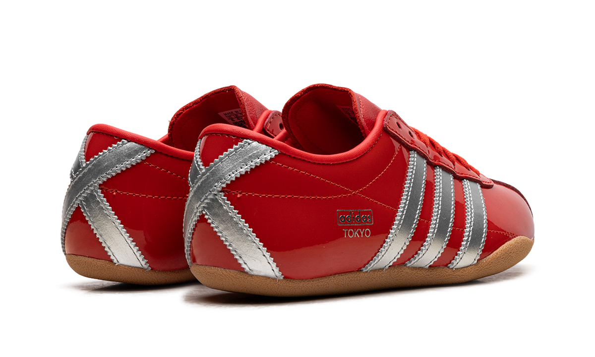 Tokyo WMNS Red/Silver Metallic JQ0596