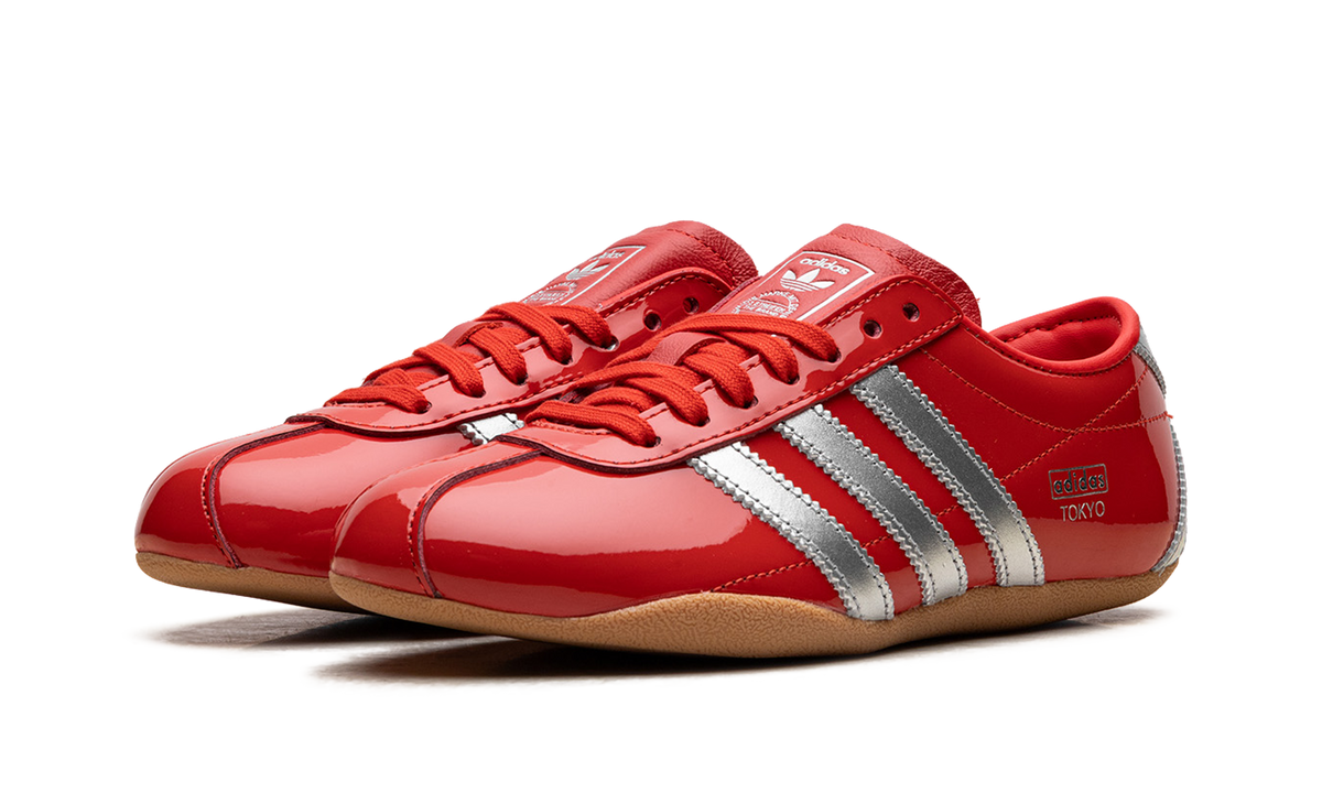 Tokyo WMNS Red/Silver Metallic JQ0596