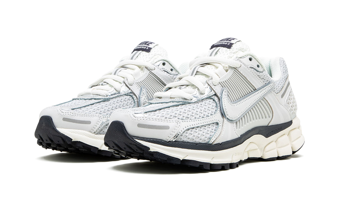 VOMERO 5 MNS WMNS Photon Dust FD0884 025
